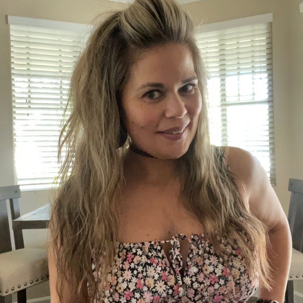 Meet your Posher, Angela